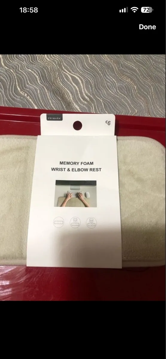 Memory foam wrist & elbow rest €3 - Image 2