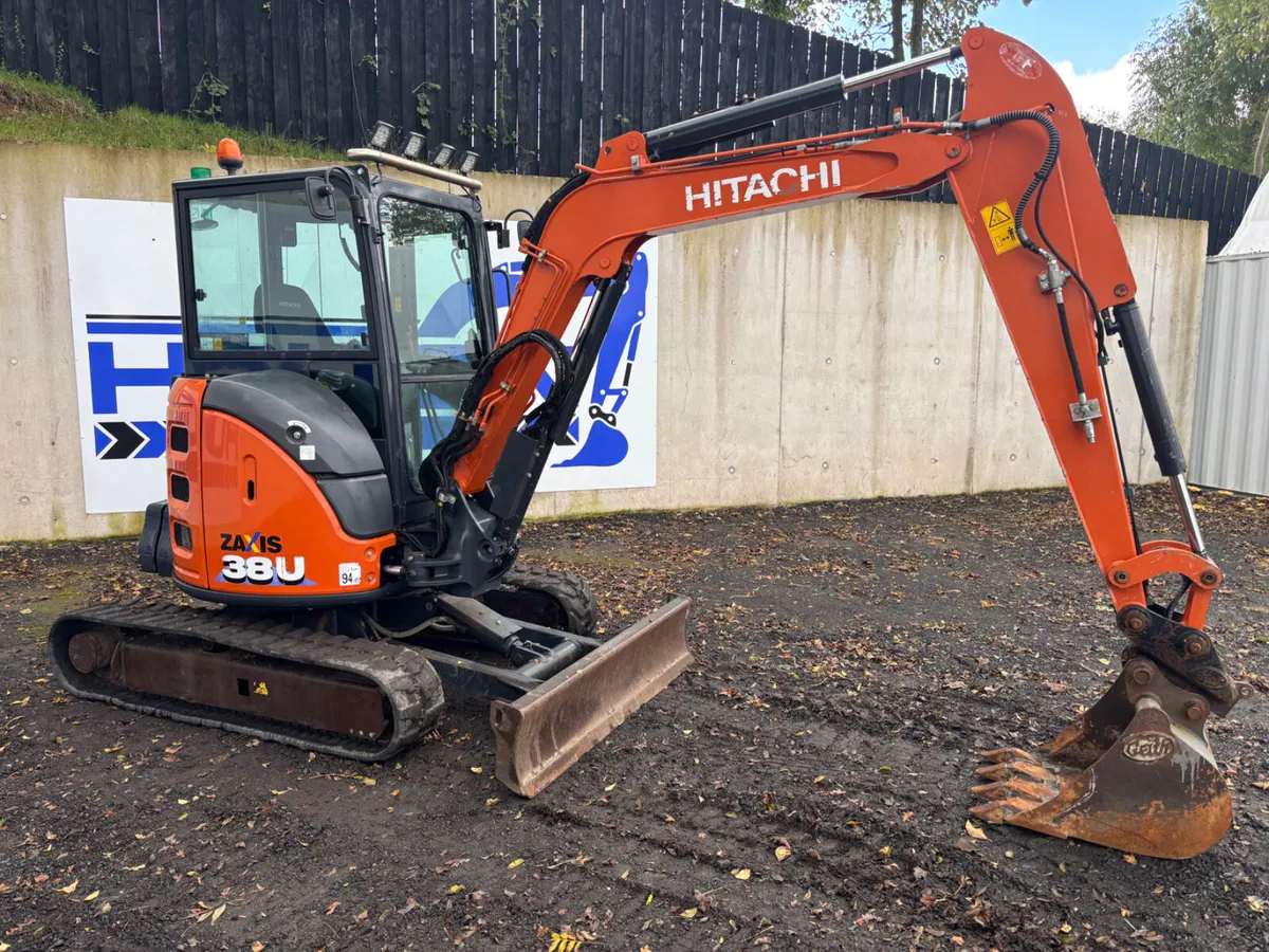 2022 HITACHI ZX38U-6 - Image 1