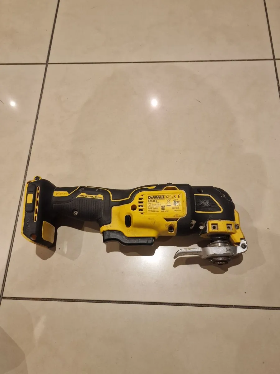 Dewalt Multitool - Image 1