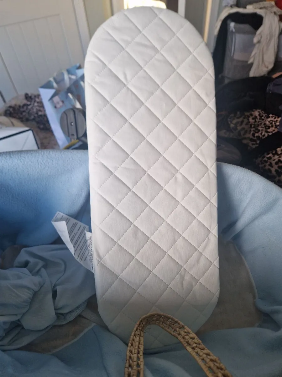 Moses basket, stand and mattress FREE - Image 3