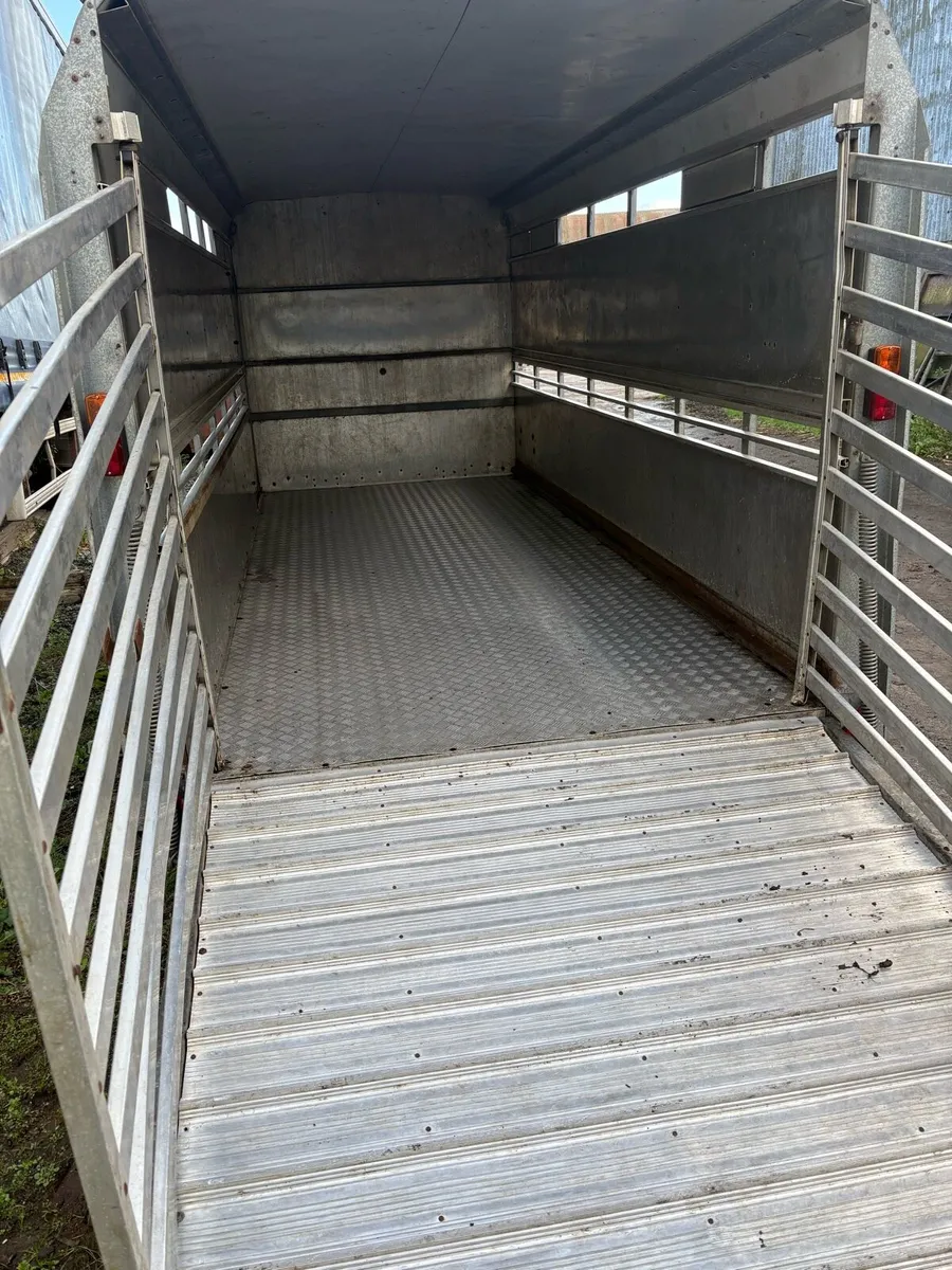 Ifor Williams 14ft tri axle - Image 1