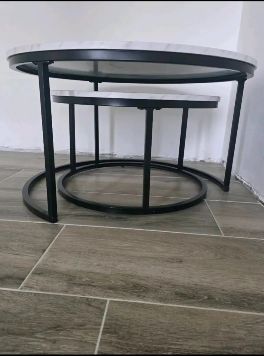 Marble effect table - Image 3