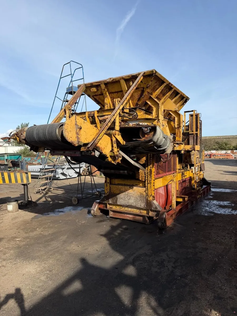 Parker 750 Hooklift Jaw Crusher Year 1997 CAT - Image 2