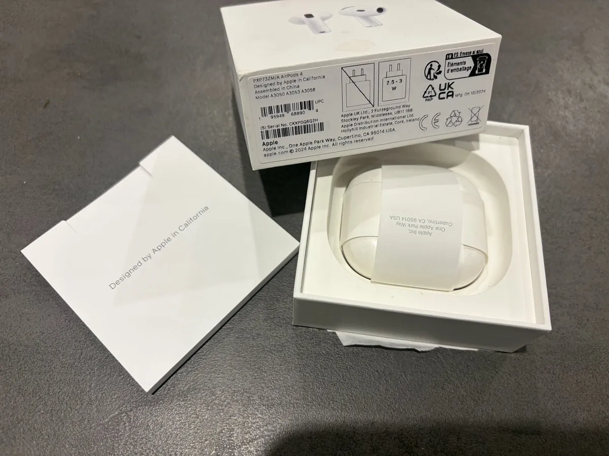 AirPod 4 - Image 1