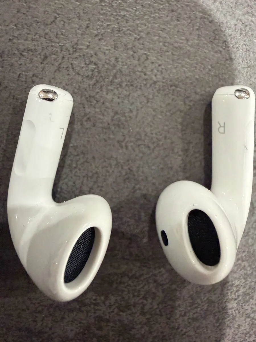 AirPod 4 - Image 2