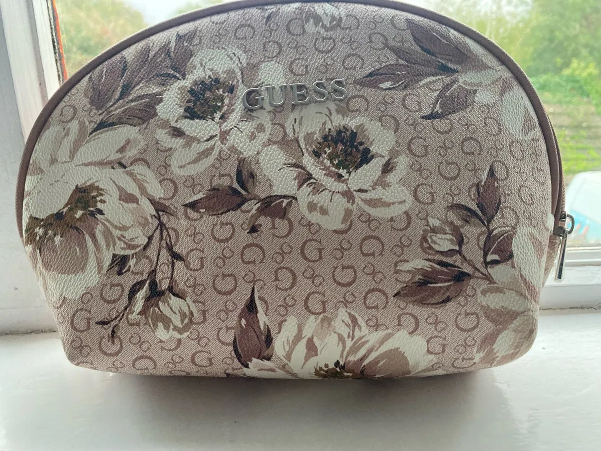 Guess bag - Image 1