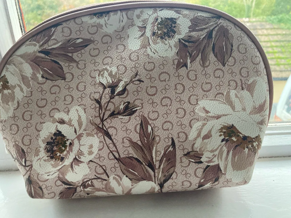 Guess bag - Image 2