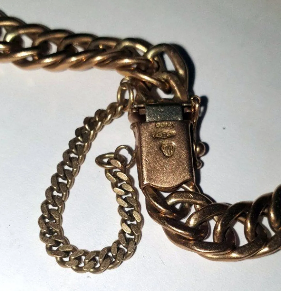 Vintage 18ct Gold Unisex Double-Curb Bracelet - Image 2