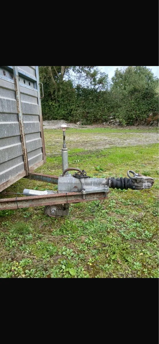 Cattle Cowbox / Livestock Trailer for Sale - Image 2