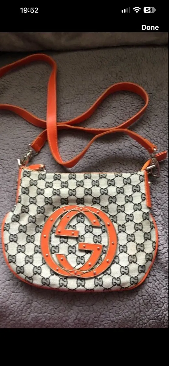 Ladies Gucci bag €30 - Image 3