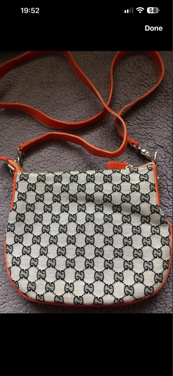 Ladies Gucci bag €30 - Image 2