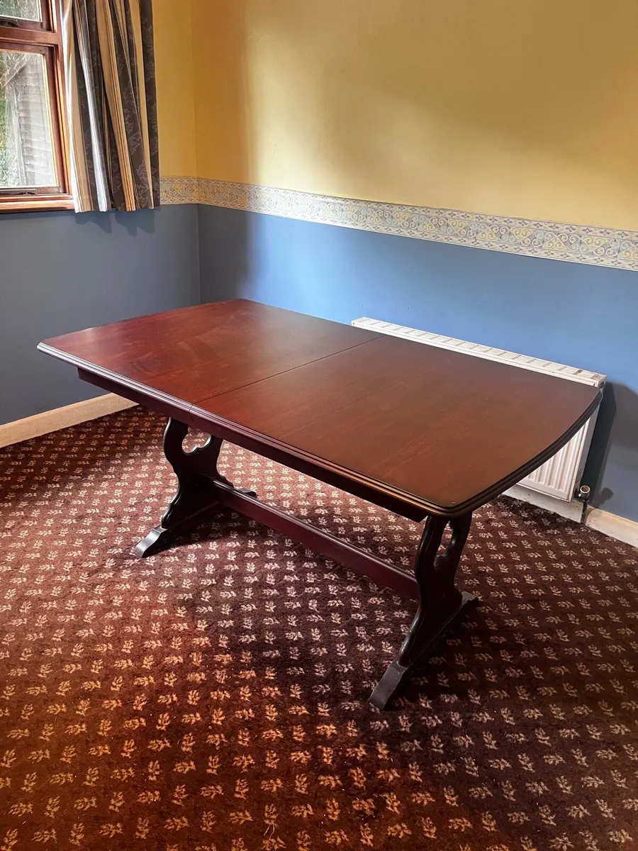 Antique extendable kitchen table - Image 1