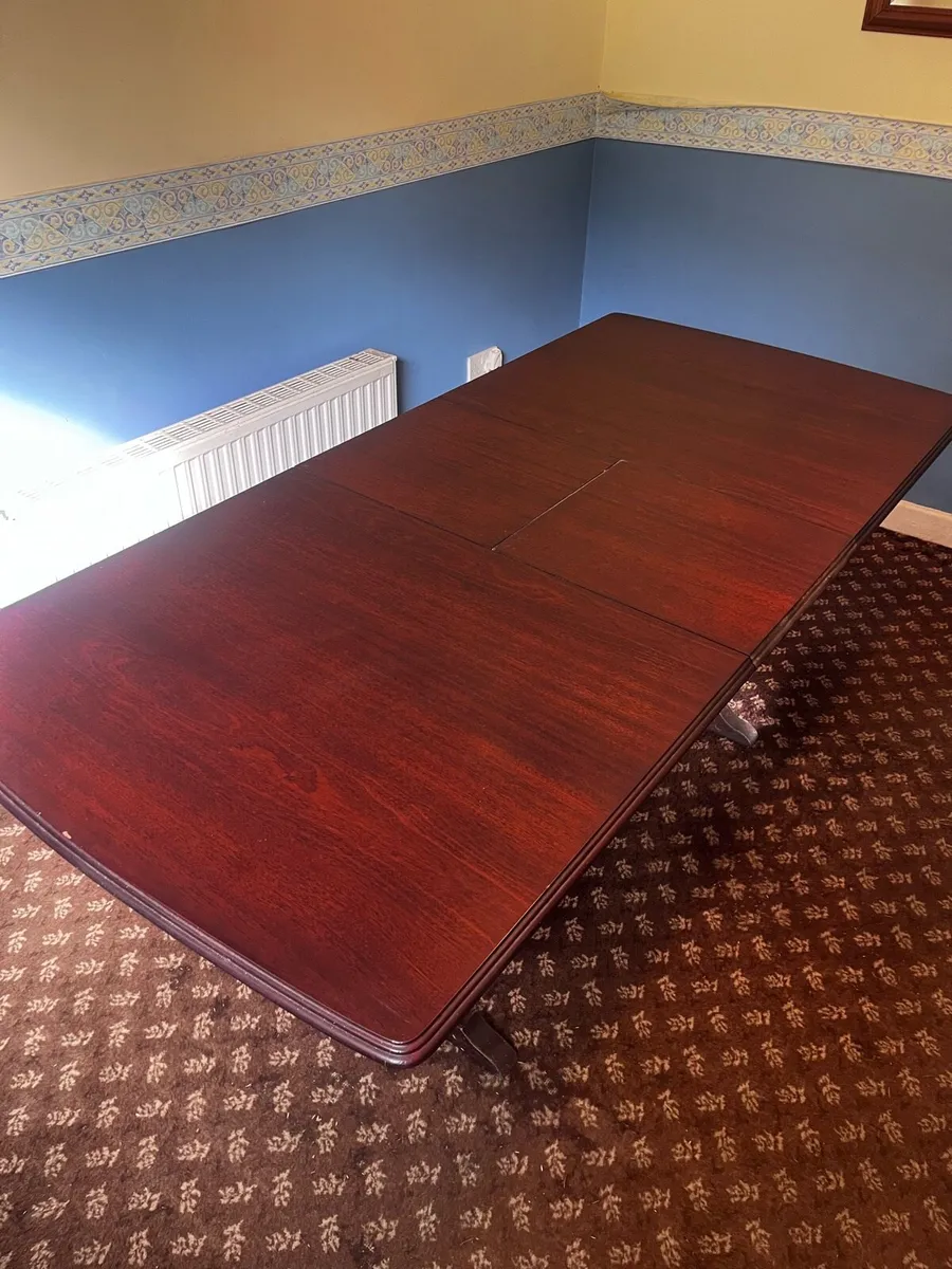 Antique extendable kitchen table - Image 2