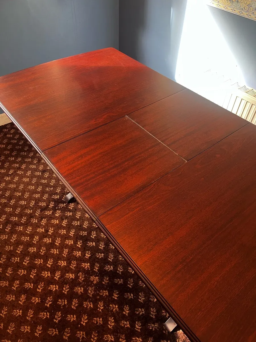 Antique extendable kitchen table - Image 3