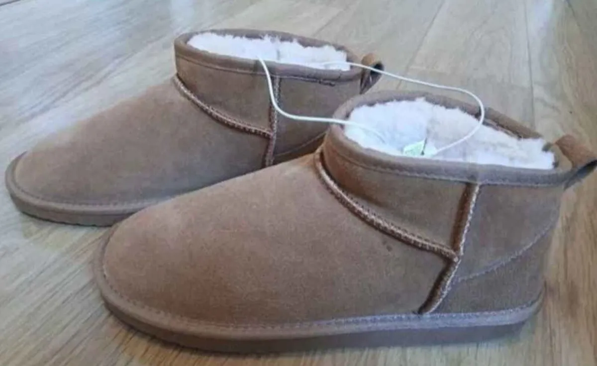 Suede boots - Image 2