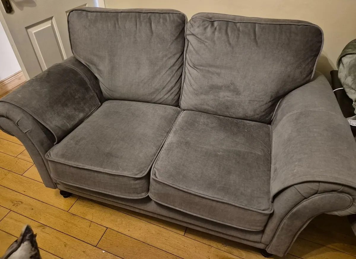 2 grey couches - Image 1
