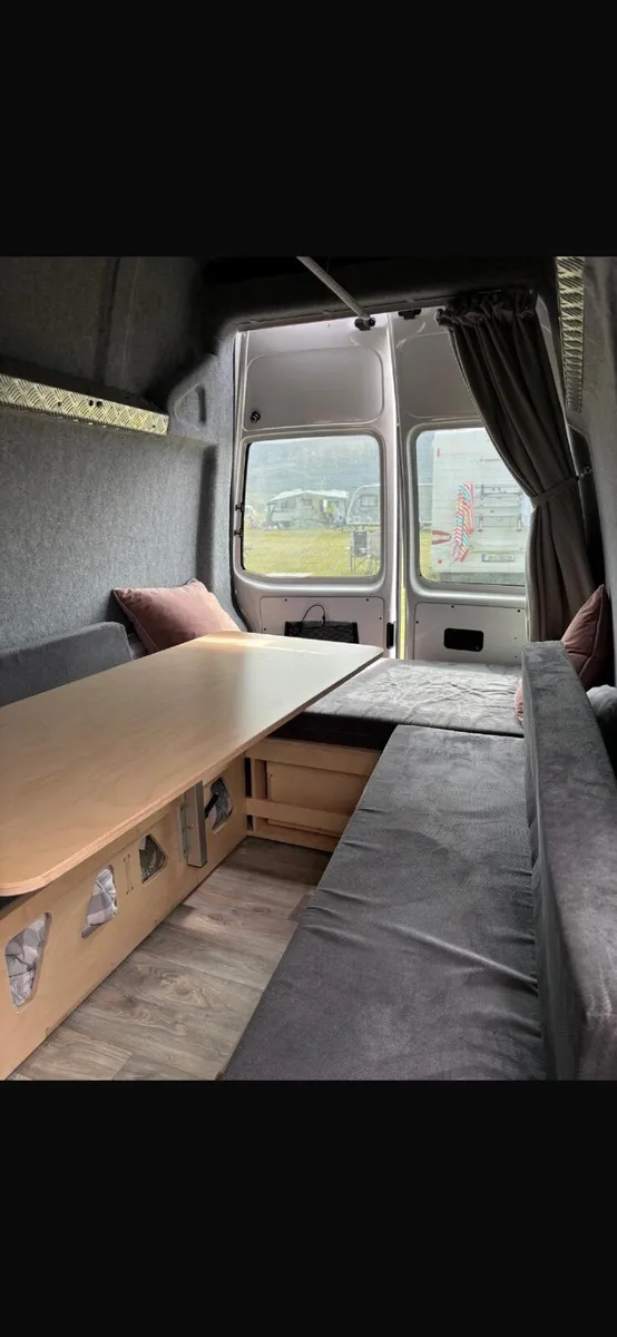 Volkswagen Transporter 2017 - Image 3