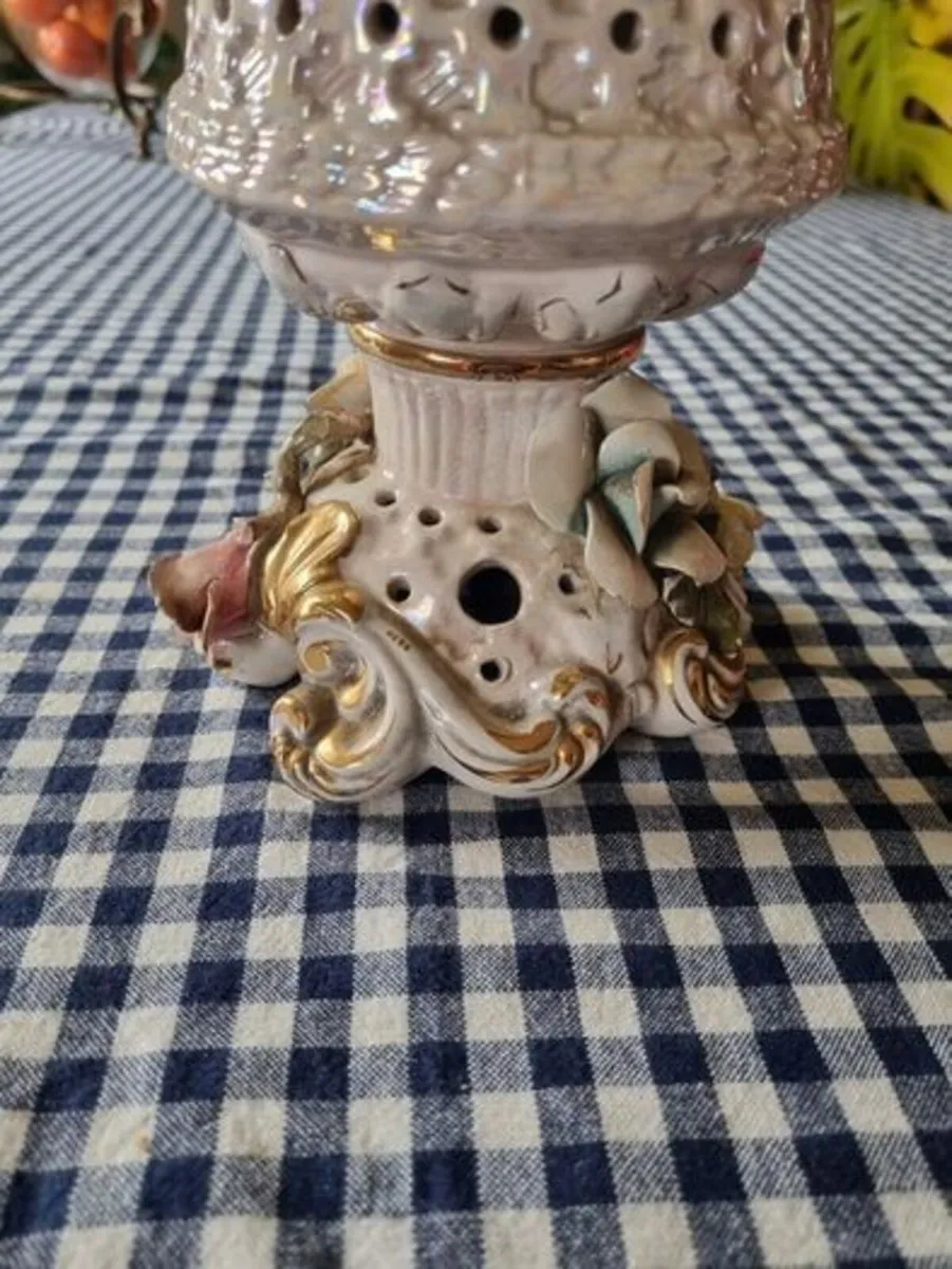 Capodimonte Italian porcelain lamp structure - Image 4