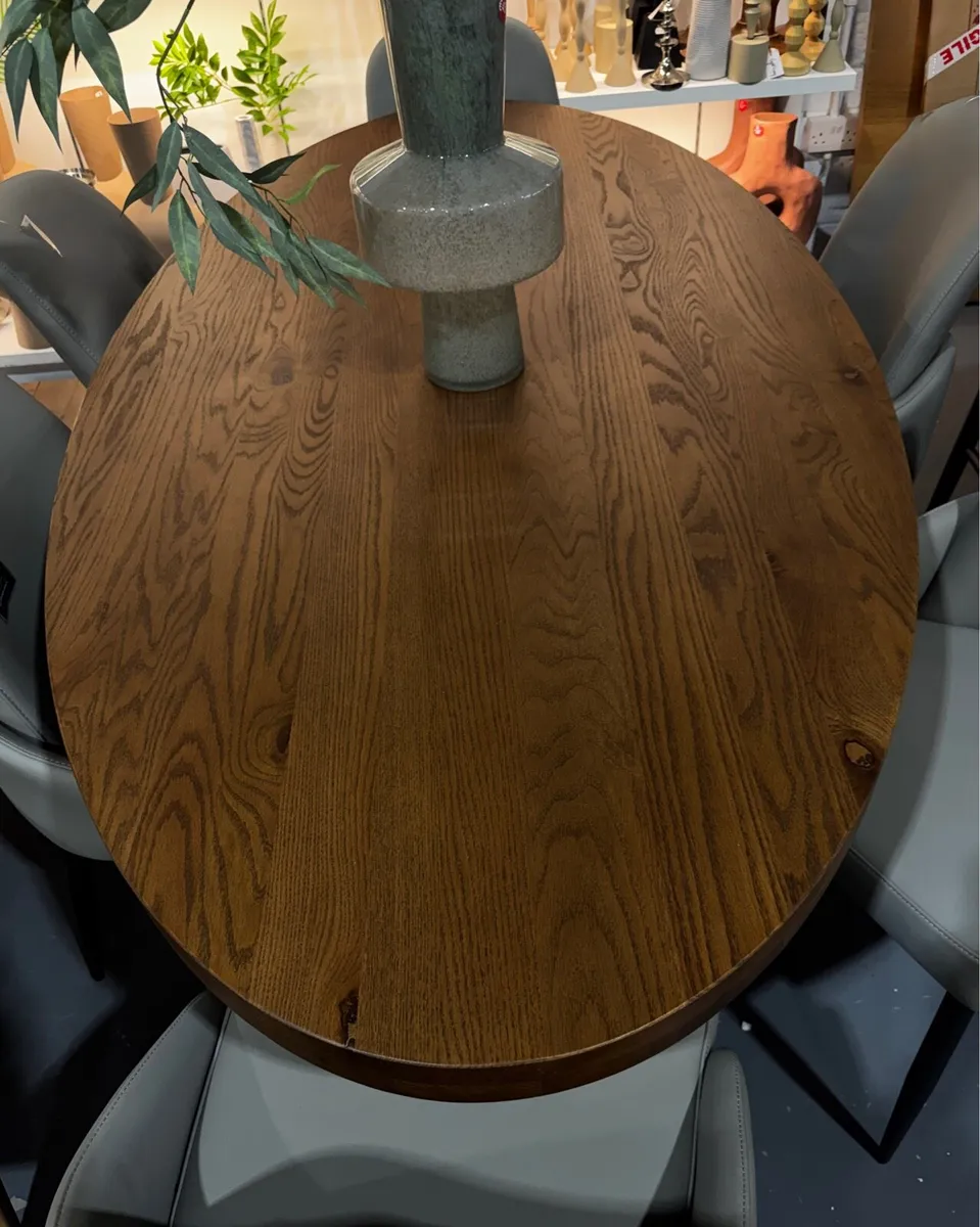 Ez Living 200cm Oval Oak Dining Table Brand New - Image 3