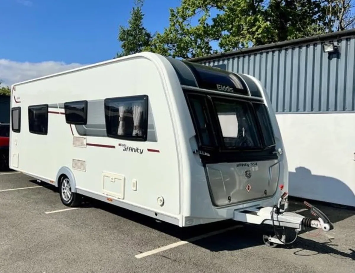 2018 Eldiss fixed  island bed & remote mover - Image 1