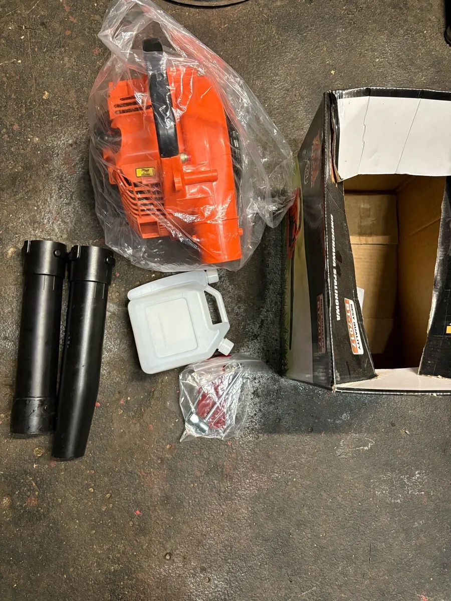 Brand-new handheld leaf blower p.m. - Image 1