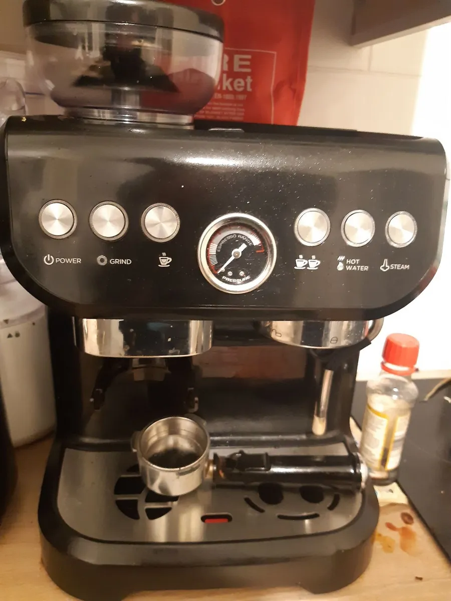 Coffee machine or tv - Image 2