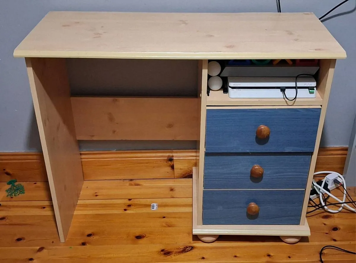 Desk and chest of drawers - kids set - Image 1