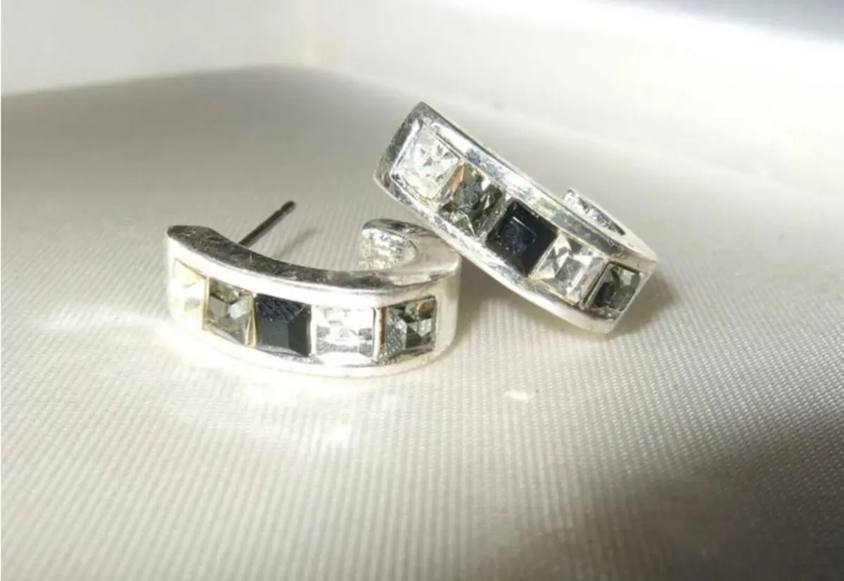 Pristine Vintage Sterling Silver 'Huggie' Earrings - Image 1