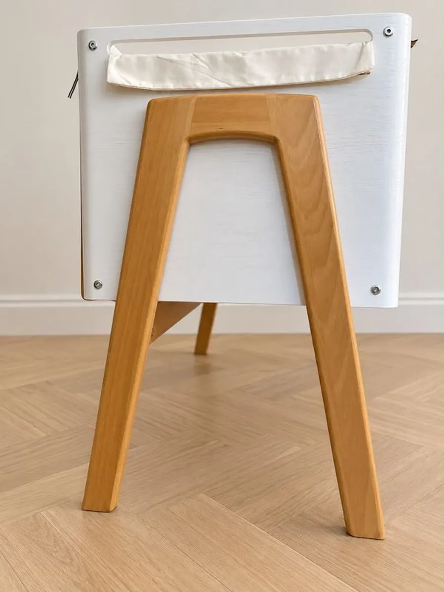 Gaia Baby Bedside Crib - Image 2