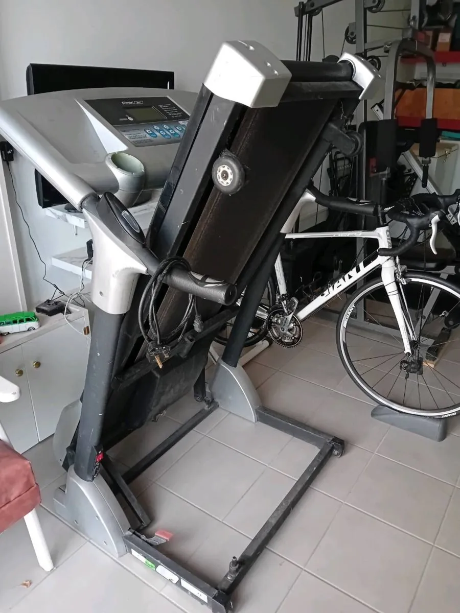 Treadmill/Punch Bag/Gaming Chair - Image 3