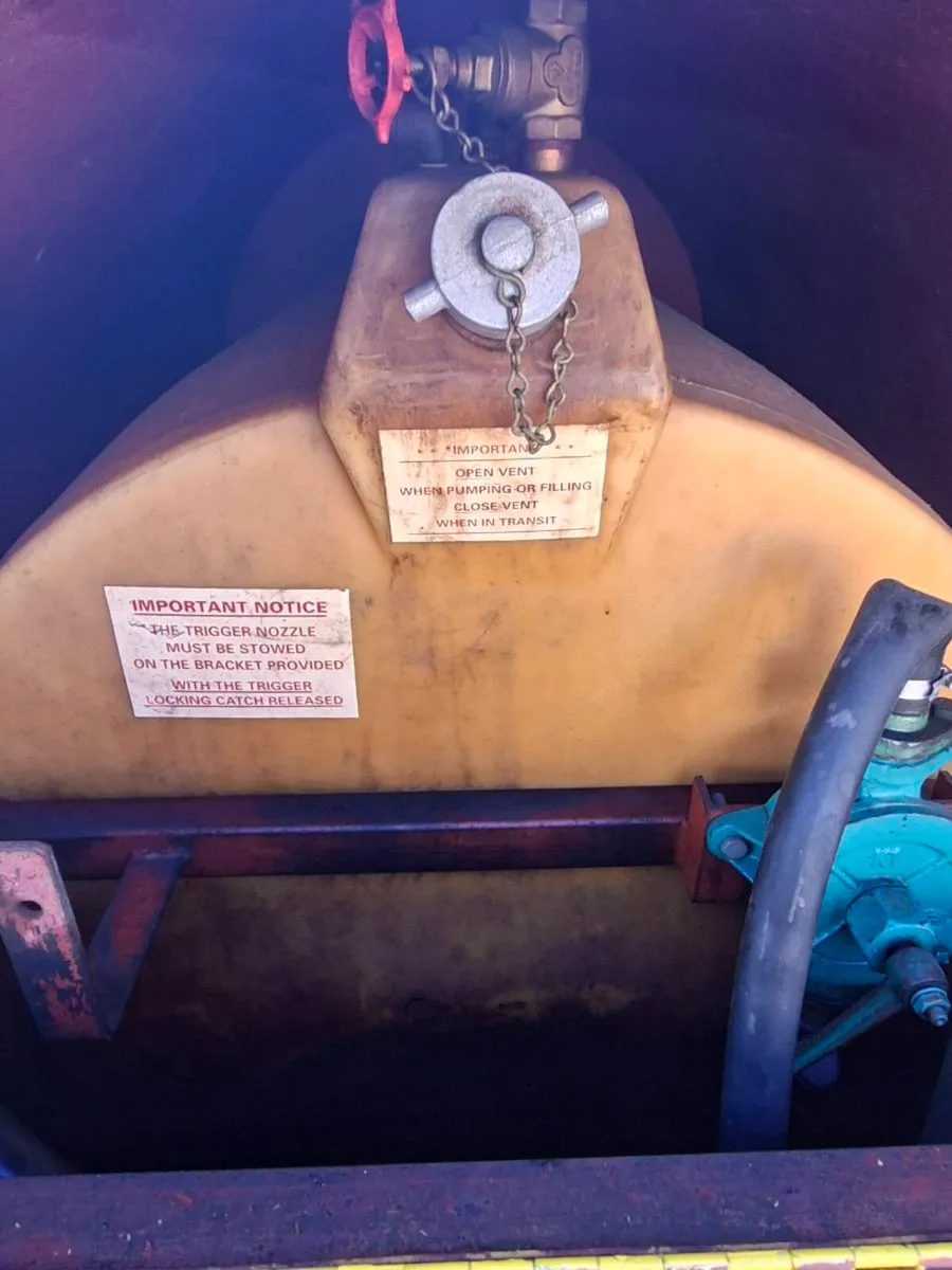 Fuel Diesel Bowser - Image 4