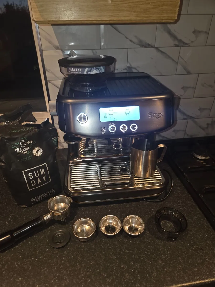 Sage The Barista Pro Coffee Maker Black Stainless - Image 2