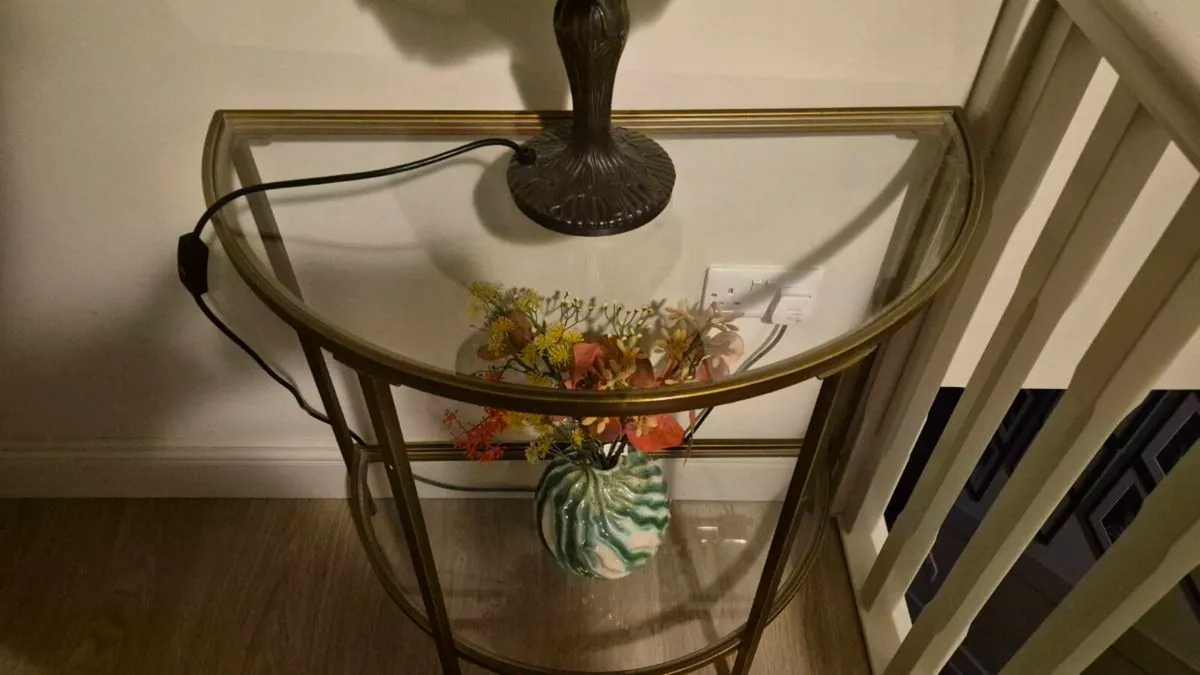 Hall console table - Image 2