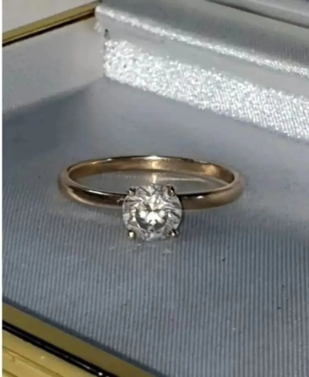 Vintage 14ct Gold 'Queen' Solitaire - Image 3