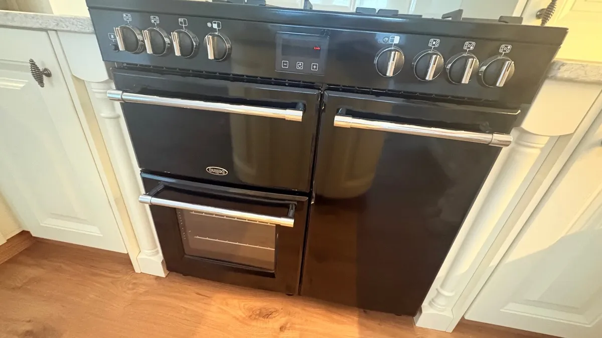 Belling 90cm range Cooker dual fuel - Image 1