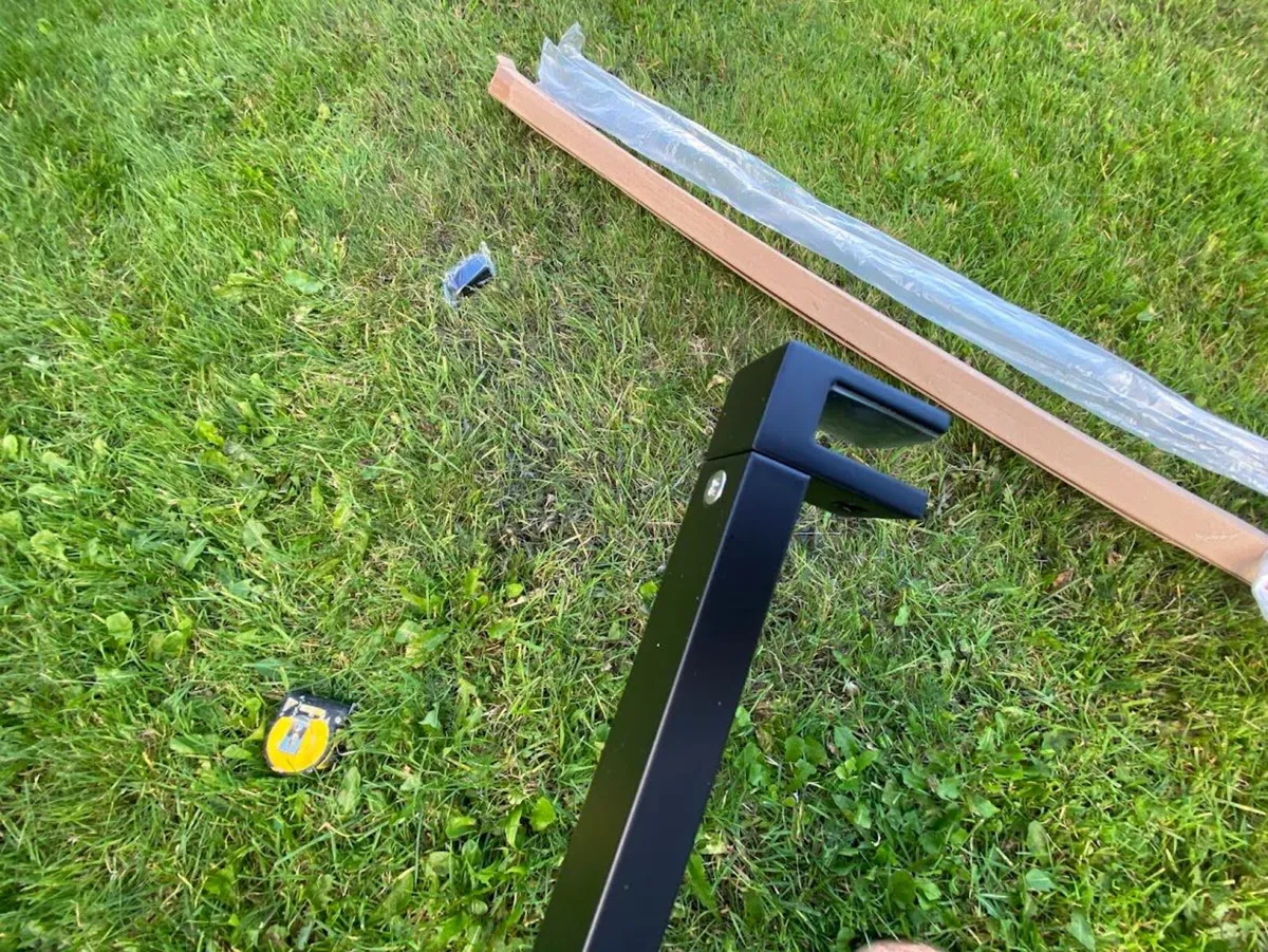 Sonas shower screen support bar black - Image 2