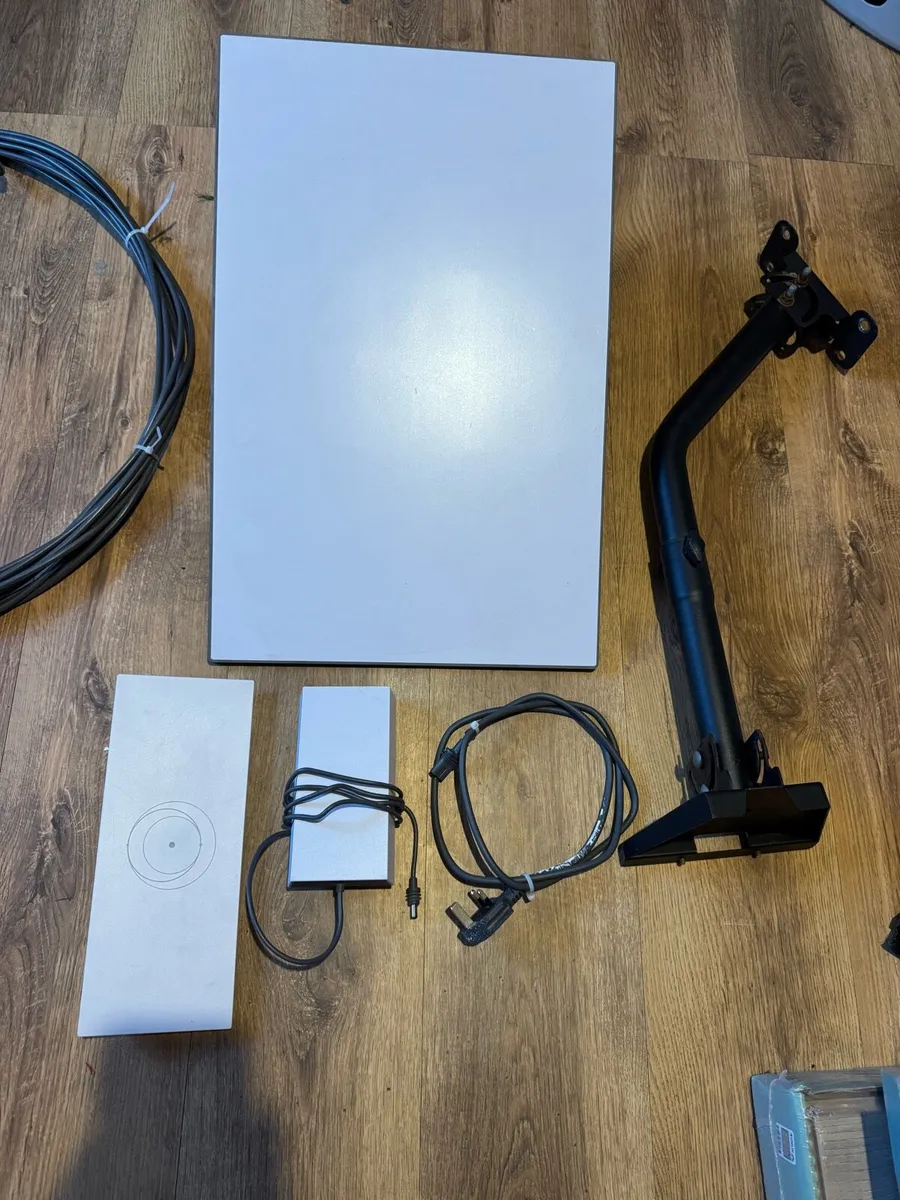 Starlink gen 3 kit + wall mount - Image 2