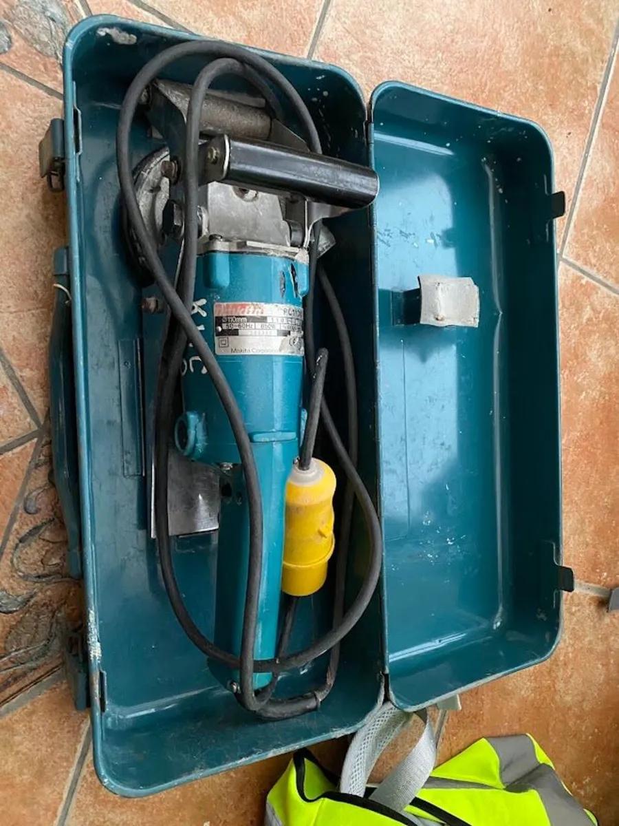 Concrete planer Makita 110v - Image 1