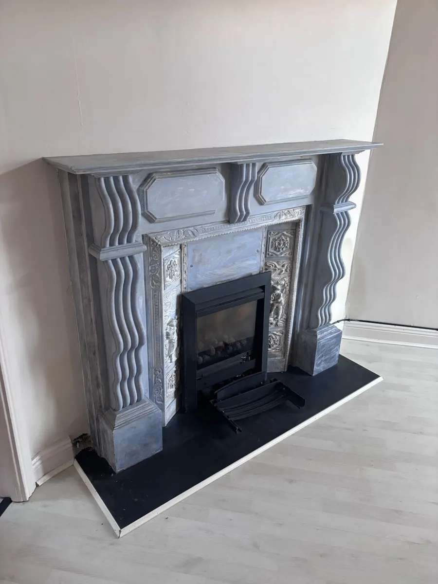 Gas Fire & Fireplace surround - Image 1