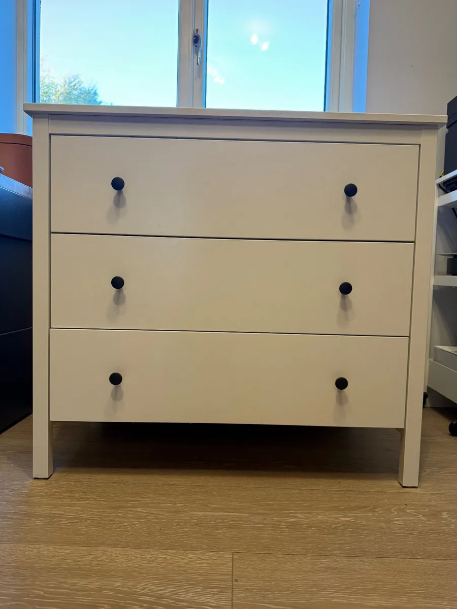 HEMNES Chest of 3 drawers - Image 3