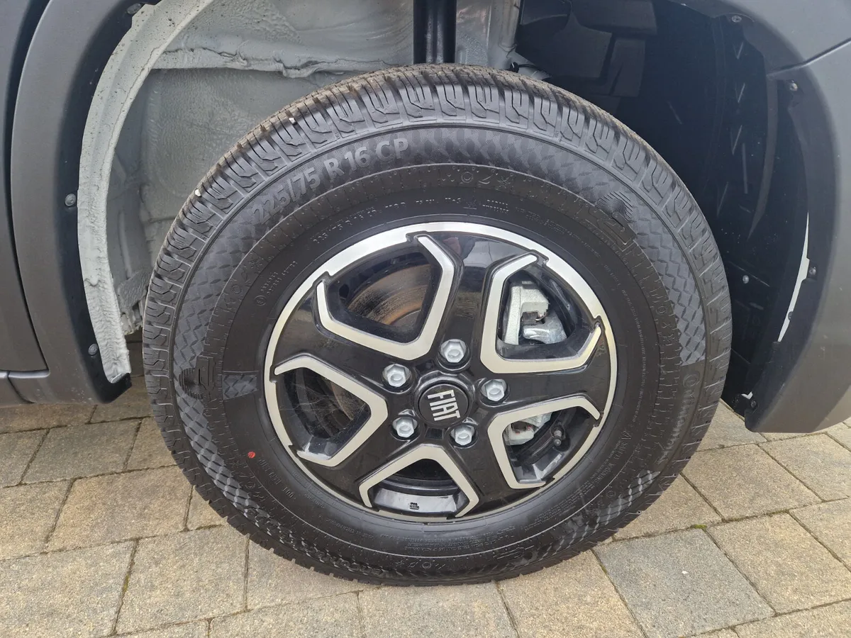 New Chausson X650 Exclusive Line Auto Slim Line - Image 3