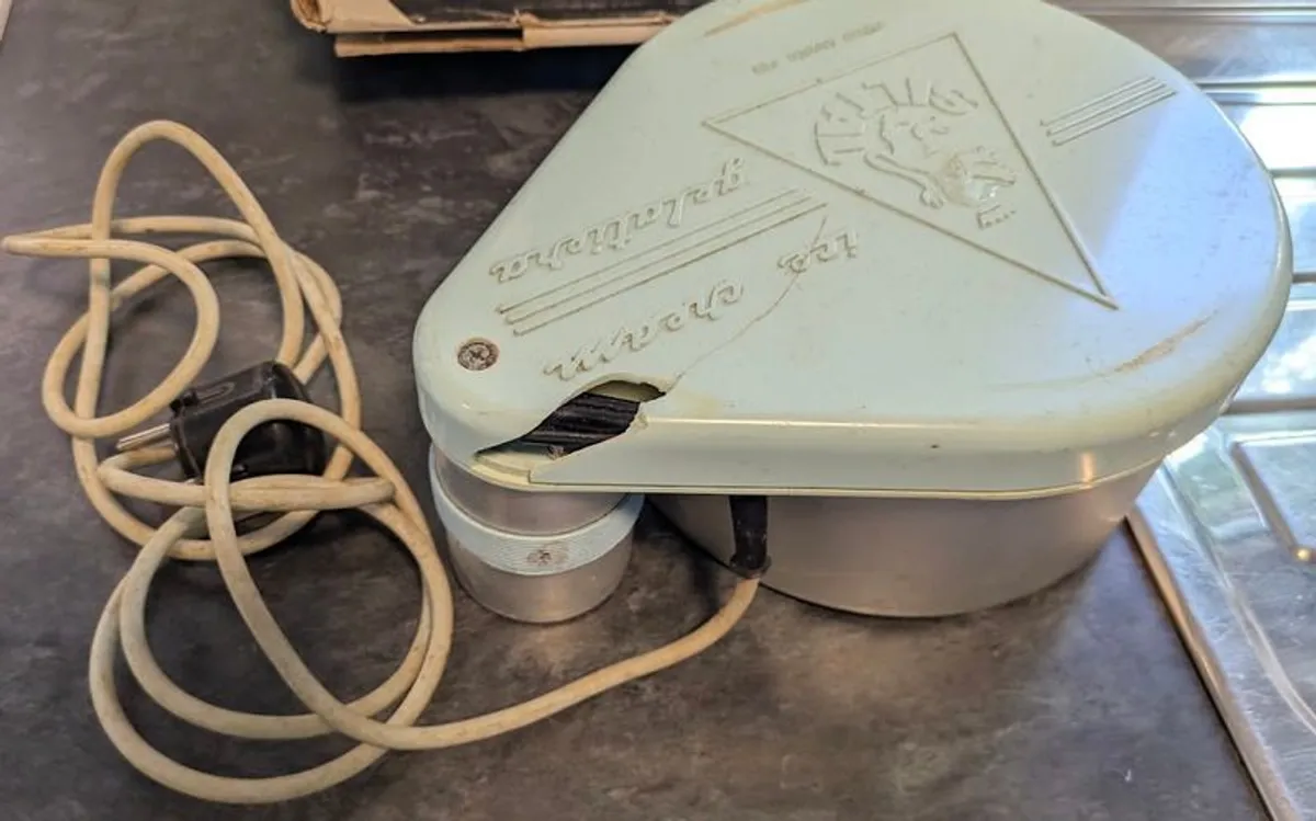 Vintage Ice-cream Maker machine (Italian) - Image 3