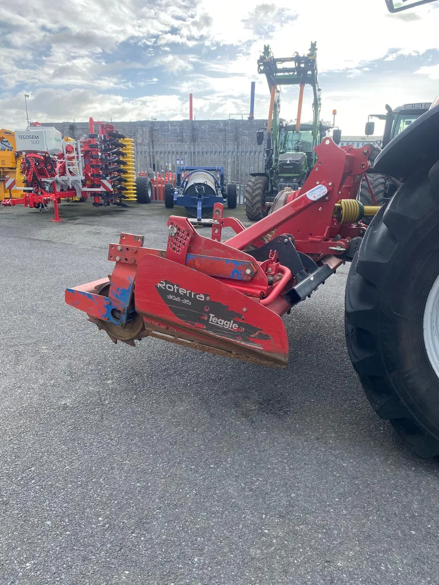 2017 Lely 302-35 Power Harrow - €8,000 - No VAT - Image 1