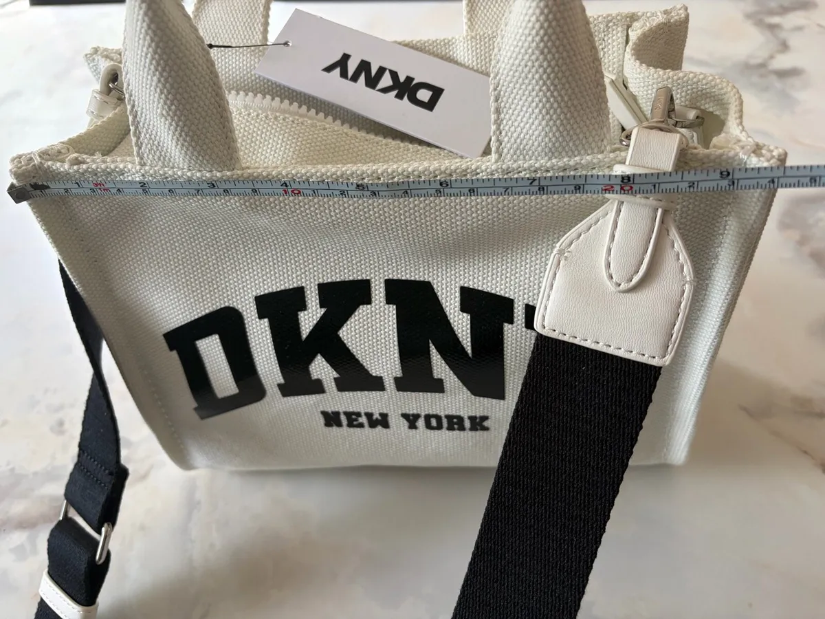 DKNY - Image 4