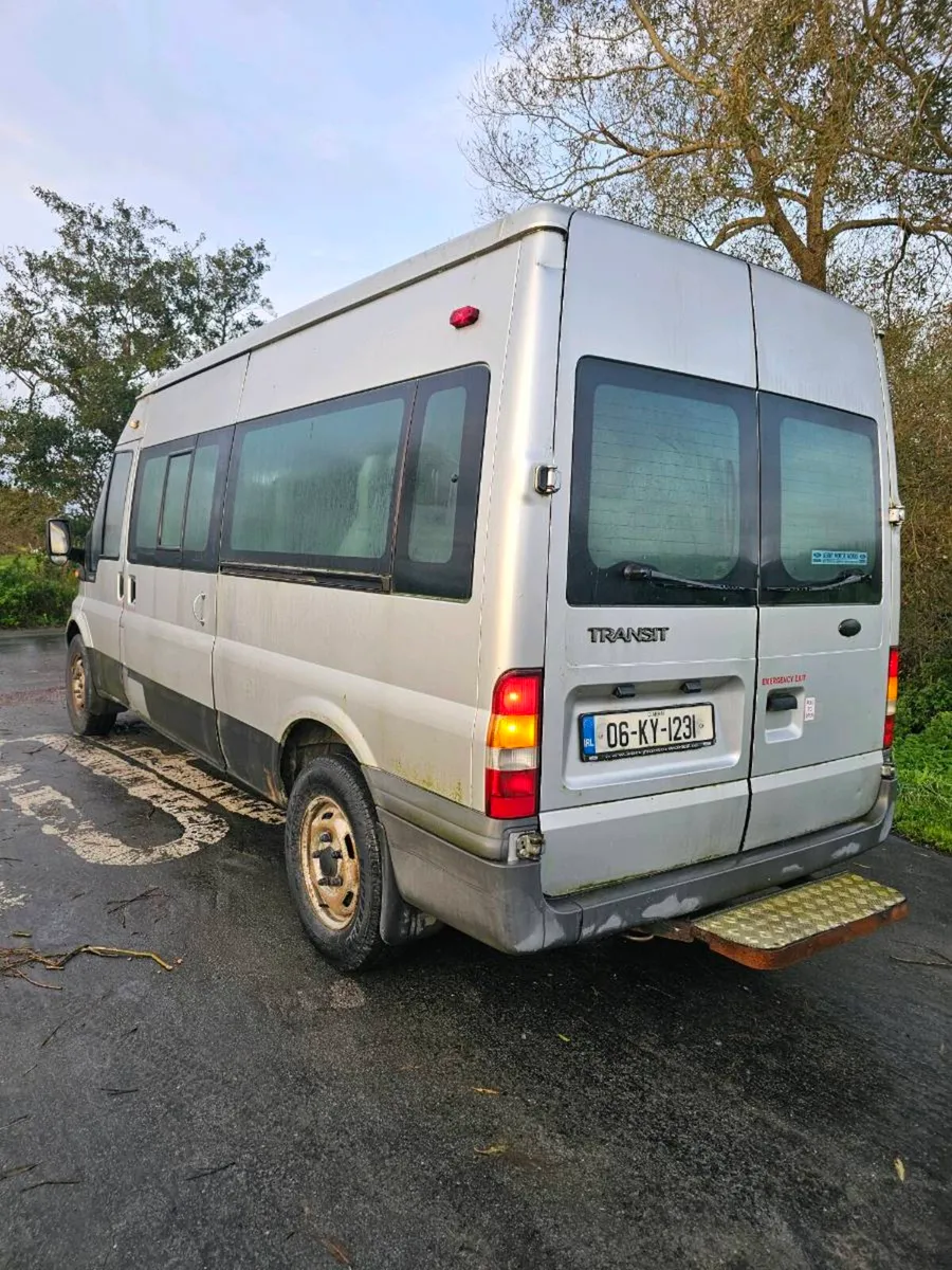 Ford Transit - Image 4