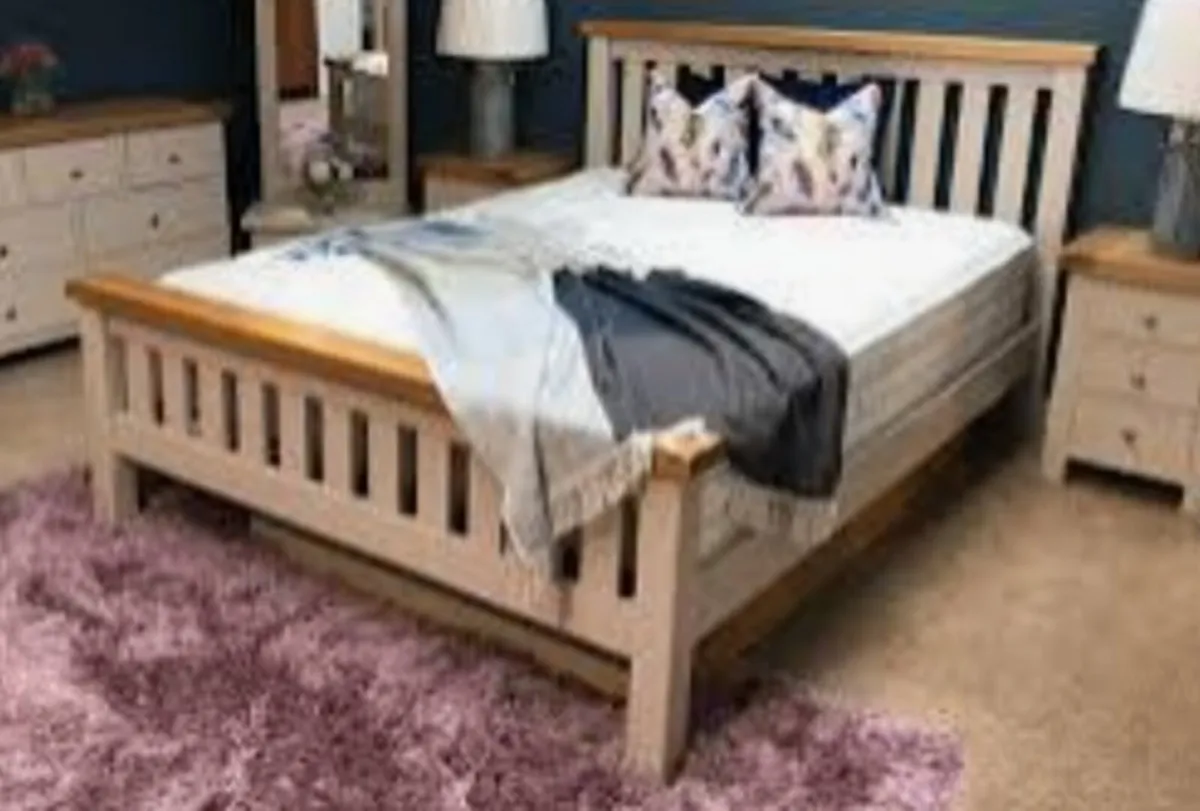 King size cream oak bed