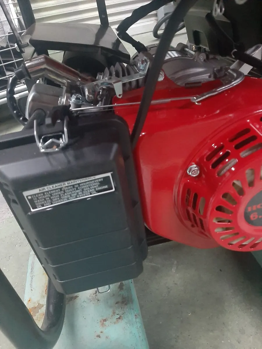 6.5 kva Honda Generator new - Image 1