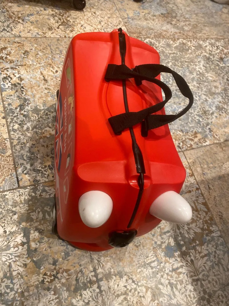 Trunki Bus kids suitcase - Image 2