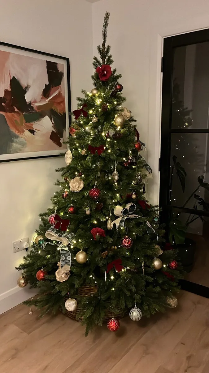 Christmas tree - Image 1