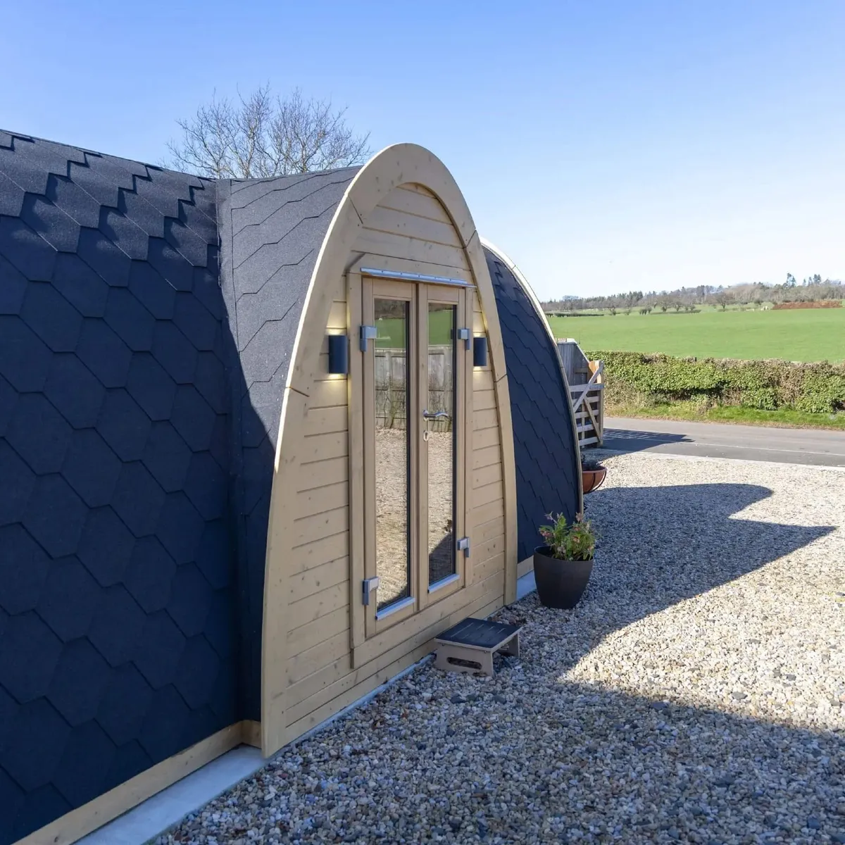 Luxury Garden Office Pod - Image 3